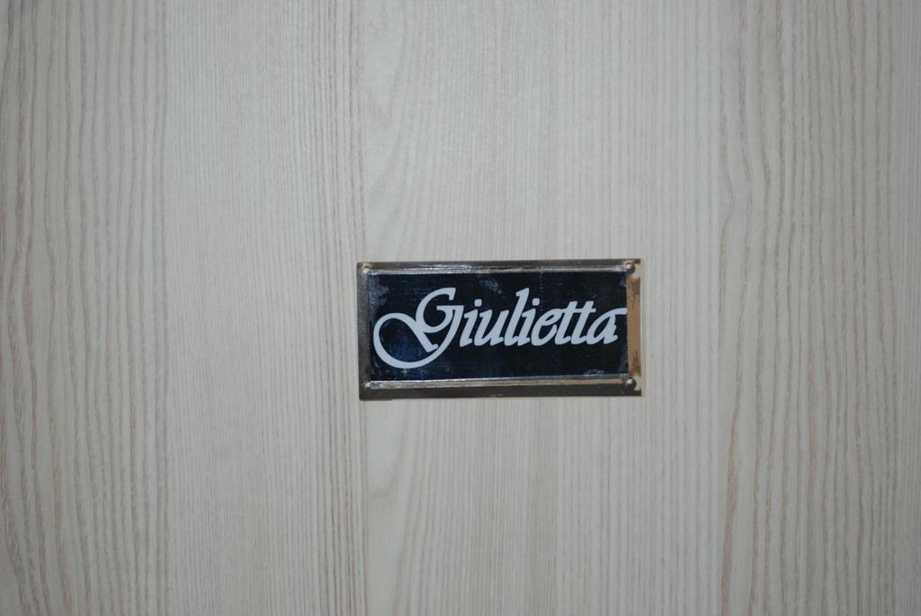 Giulietta House *